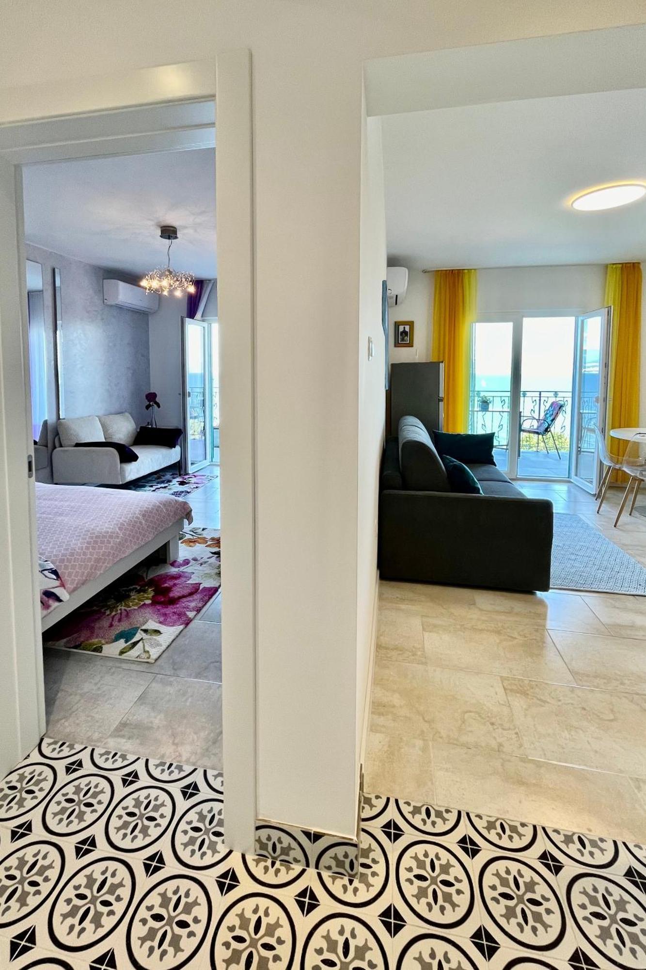 Apartments By The Sea Medveja, Opatija - 7720 Lovran Eksteriør bilde