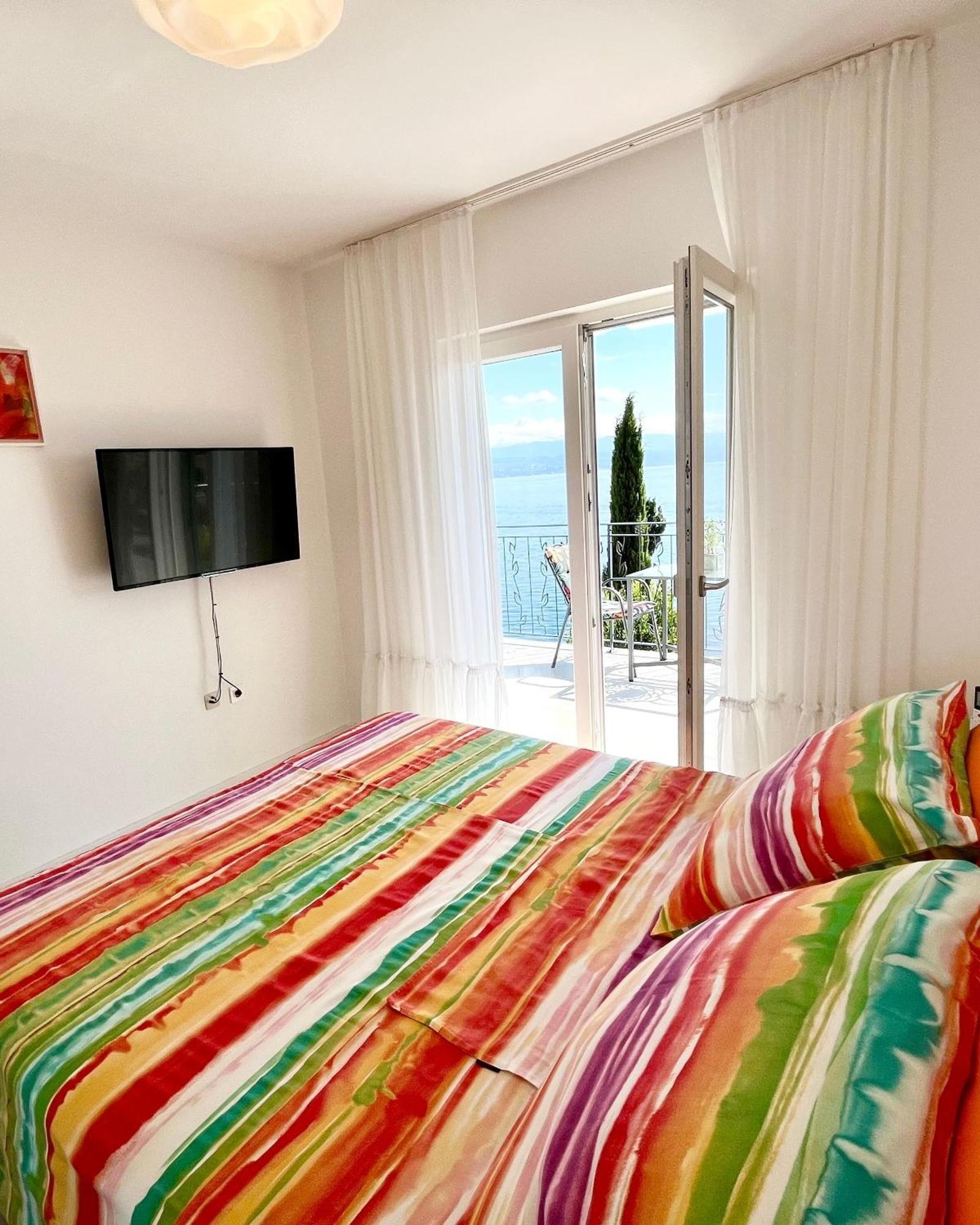 Apartments By The Sea Medveja, Opatija - 7720 Lovran Rom bilde